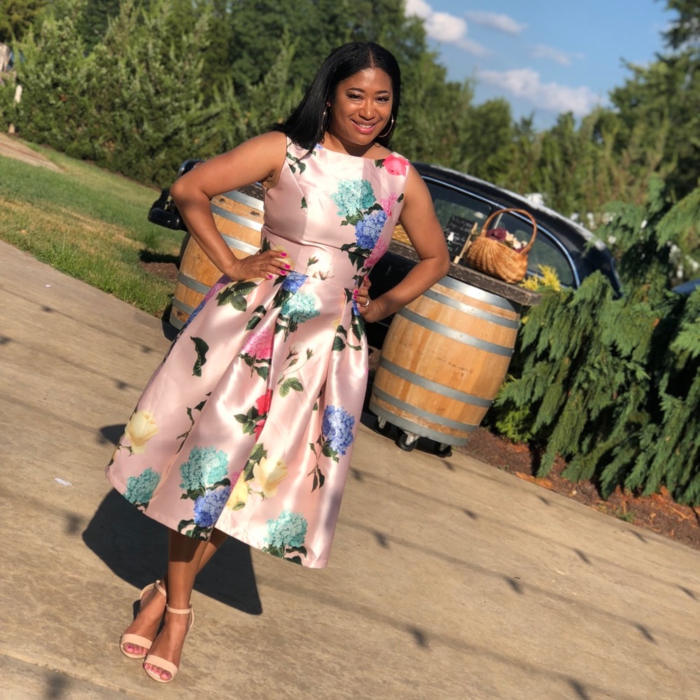 Floral midi dress with pockets - Picture 7 of 8